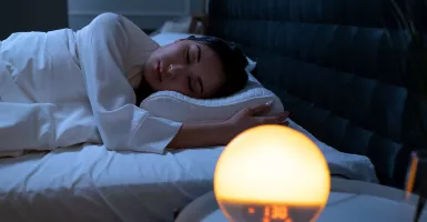 Hindari Kebiasaan ini Sebelum Tidur Kalau Kamu Mau Awet Muda