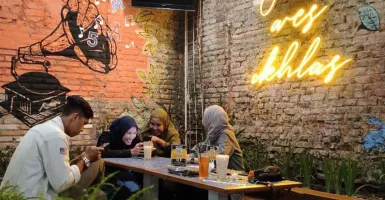 Legend Coffee 247 Games Cafe, Tempat Ngopi Asyik para Gamers