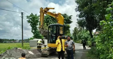 Atasi Banjir, Anggota DPRD Kulon Progo ini Bantu Warga Bangun Buk