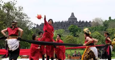 Gelar Pentas Kolosal, ISI Gandeng Anak Pelaku Wisata Borobudur