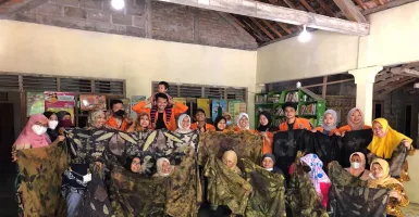Top, Mahasiswa UAD Latih Eco-Printing ke Warga di Kulon Progo