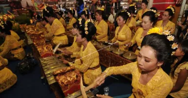 Bikin Kagum, Ibu-ibu di Klitren Yogyakarta Lincah Mainkan Gamelan