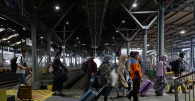 Puncak Mudik Lebaran di Stasiun Yogyakarta pada Akhir April