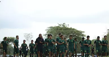 Semifinal Piala Presiden, Leg Pertama PSS Sleman Jamu Borneo FC