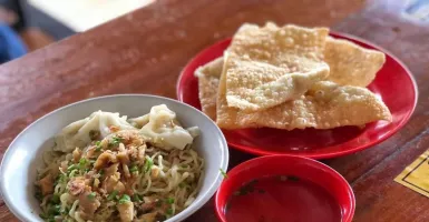 Kuliner Yamie Pangsit Pathuk di Yogyakarta, Gurih Banget!