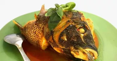 Radja Gule di Yogyakarta, Tawarkan Gulai Kepala Ikan Lezat!