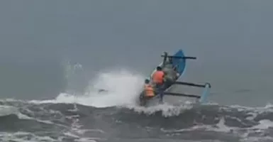 Gelombang Tinggi, 2 Nelayan di Kulon Progo Kecelakaan Laut