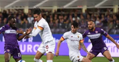 Bertahan di Posisi ke-6, AS Roma Kalah 0-2 dari Fiorentina