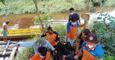 Warga Mendalam, Berangkat Mandi Berujung Mengapung di Sungai