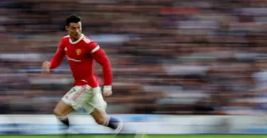 Sempat Frustrasi, Ronaldo Bakal Bertahan di Manchester United
