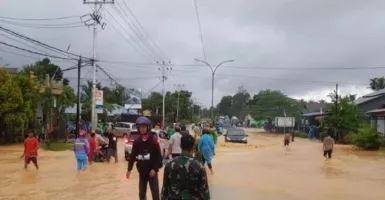 Hujan Deras dan Tanggul Jebol, Kota Singkawang Terendam Banjir