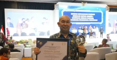 Atasi Inflasi dengan Pupuk Hayati, Landak Raih TPID Award 2021