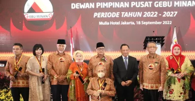 Harumkan Nama Kalbar, OSO Kembali Pimpin DPP Gebu Minang
