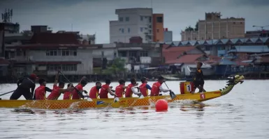 Festival Dragon Boat 'Pemanasan' Olahraga Dayung Internasional