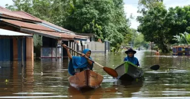 740 Siswa SMA/SMK di Kalbar Tidak Bisa Sekolah Akibat Banjir