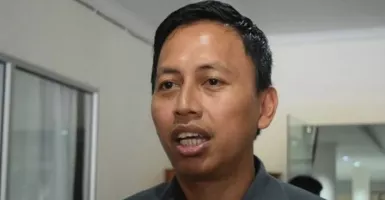 Berlumpur Saat Hujan, Jeffray Minta Halaman Rumah Betang Jerora Satu Dibangun