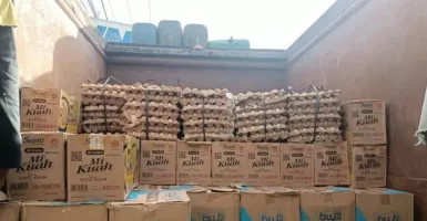 9.900 Telur dari Pinsar Kalbar Disalurkan untuk Warga Terdampak Banjir