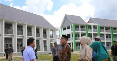 Kalbar Bakal Bangun 23 SMA/SMK di 14 Kabupaten-Kota