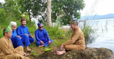 Jelang Festival Danau Sentarum, Suku Dayak dan Melayu Gelar Ritual Tolak Bala