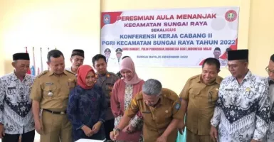 Aula Menanjak di Sungai Raya Diresmikan Muda Mahendrawan