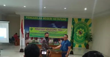 Komitmen Bantu Masyarakat Tidak Mampu Digaungkan LBH Borneo Tanjungpura Indonesia