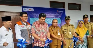 XL Axiata Renovasi Madrasah Ibtidaiyah Tertua di Kota Pontianak