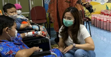 Nikita Willy Pilih Rayakan Ultah Anak di RS Kanker Saat Artis Lain Hedon