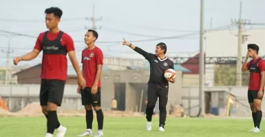 Adaptasi dengan Lapangan di Kamboja, Timnas U-22 Berlatih Jam 4 Sore