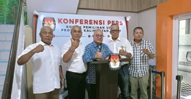 Fachrudin D. Siregar Serahkan Berkas Pendaftaran Bacalon DPD RI