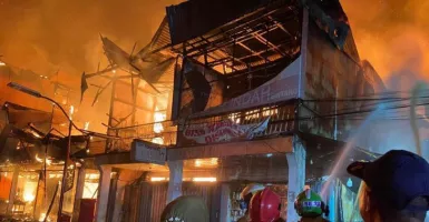 10 Ruko Hangus dalam Kebakaran di Pasar Sungai Durian Kota Sintang