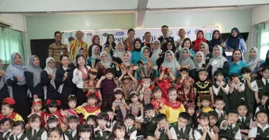 Bunda PAUD Kabupaten Sukamara Studi Tiru TK Penggerak di Kota Pontianak