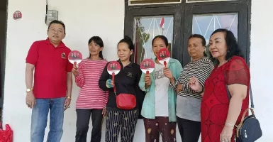 PDIP Pasang Stiker Capres Serentak, Cornelis: Siap Menangkan Ganjar di Kalbar
