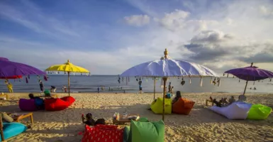 Pantai Melawai, Tempat Terbaik Menyaksikan Matahari Terbenam