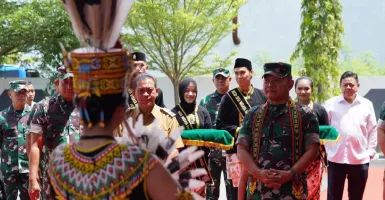 Ke IKN Nusantara, Jenderal Dudung Terima Gelar Adat, Total Sudah 10