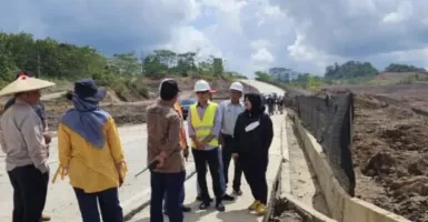 Asyik! Jalan Sangasanga-Dondang Kutai Kartanegara Rusak Segera Diperbaiki