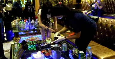 Grand Dragon Pub and KTV Dirazia, Petugas Temukan Barang Haram