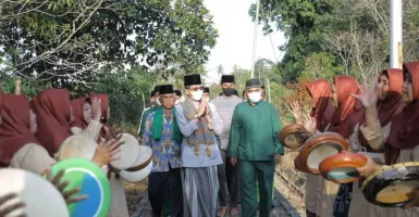 Kampung Cengkui Bulang dan Tradisi Kompang