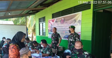 Kodim 0318/Natuna Salurkan BLT Minyak Goreng di Pulau Terluar