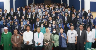 46 Mahasiswa Universitas Batam Resmi Jadi Dokter