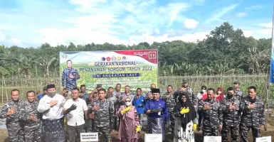TNI AL Ajak Masyarakat Tanjungpinang Tanam Sorgum