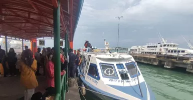 Mudik Lebaran 2023: Antre Tiket di Pelabuhan SBP Tanjungpinang Berjam-jam