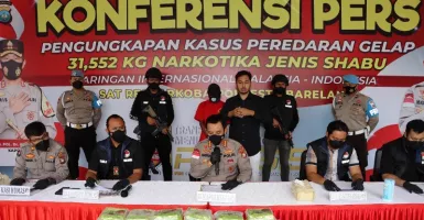Polisi Ringkus Kurir Narkoba, Bawa 31,5 Kg Sabu dari Malaysia