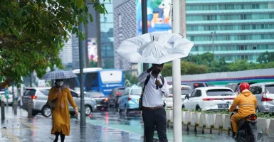 Waspada! Sejumlah Daerah di Kepri Hujan Deras Angin Kencang