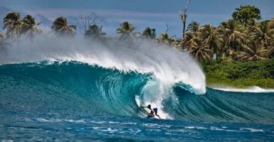 Pantai Nemberala, Surga Surfing di NTT