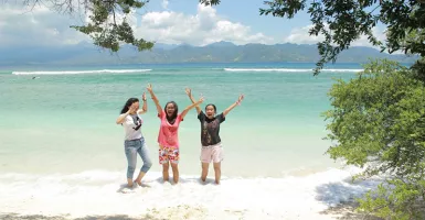 Liburan Singkat di Pulau Pesta a la Mahasiswa Super Irit