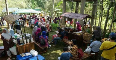 Nikmati Serunya Permainan Tradisional Pasar Karetan