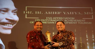 Menpar Arief Yahya Terima ESQ Award