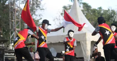 Dancer Timor Leste Ramaikan Festival Cross Border Atambua