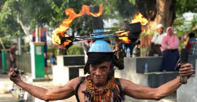 Wow Ada Kakek Api Di Festival Pasar Terapung 2018