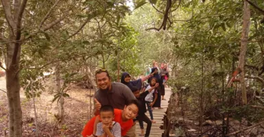 Pasar Mangrove Batam Dikunjungi Pelajar Malaysia